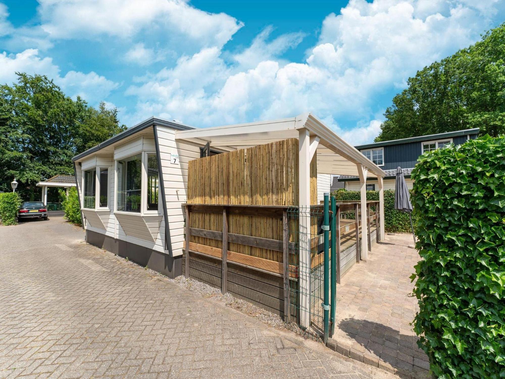 Charming Holiday Home In Kaatsheuvel Near Efteling Exterior photo